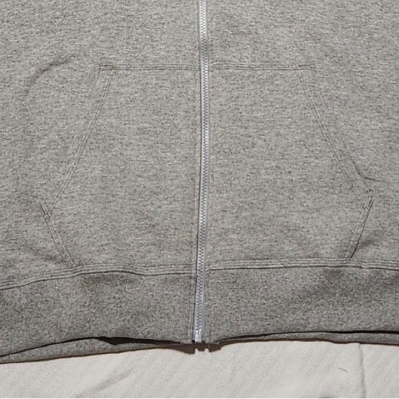 2/$30 NWT Men’s Champion Fleece Hoodie - 2XL - Picture 4 of 8